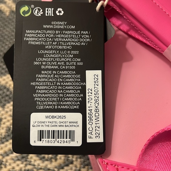 Disney Loungefly Minnie Glow in the Dark Mini Backpack - Picture 10 of 16